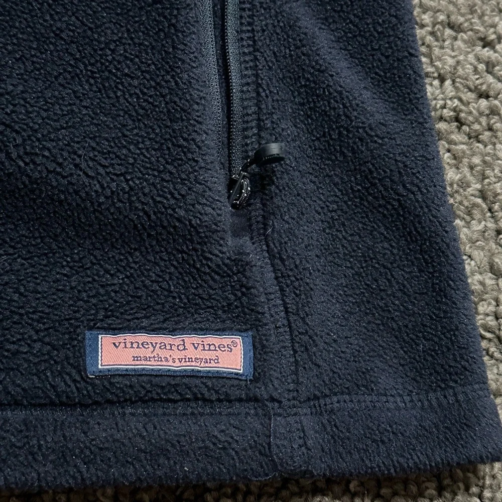 Vineyard Vines Martha’s Vineyard Westerly Navy Blue Fleece Vest Size L - Picture 3 of 6